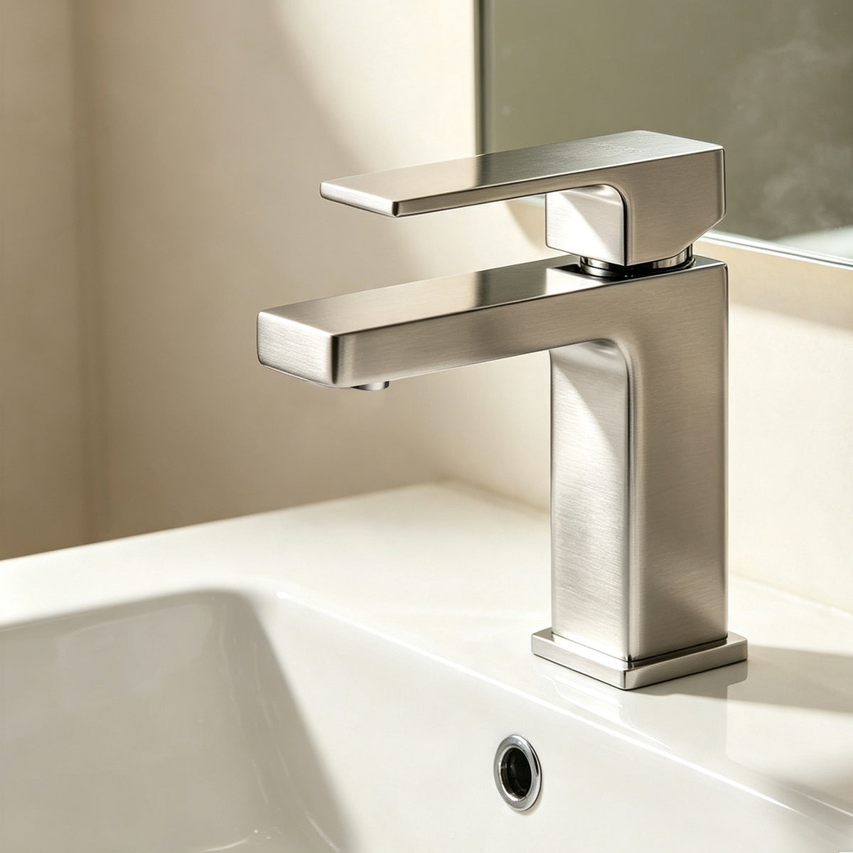 16401QT Single Handle Bathroom Faucet