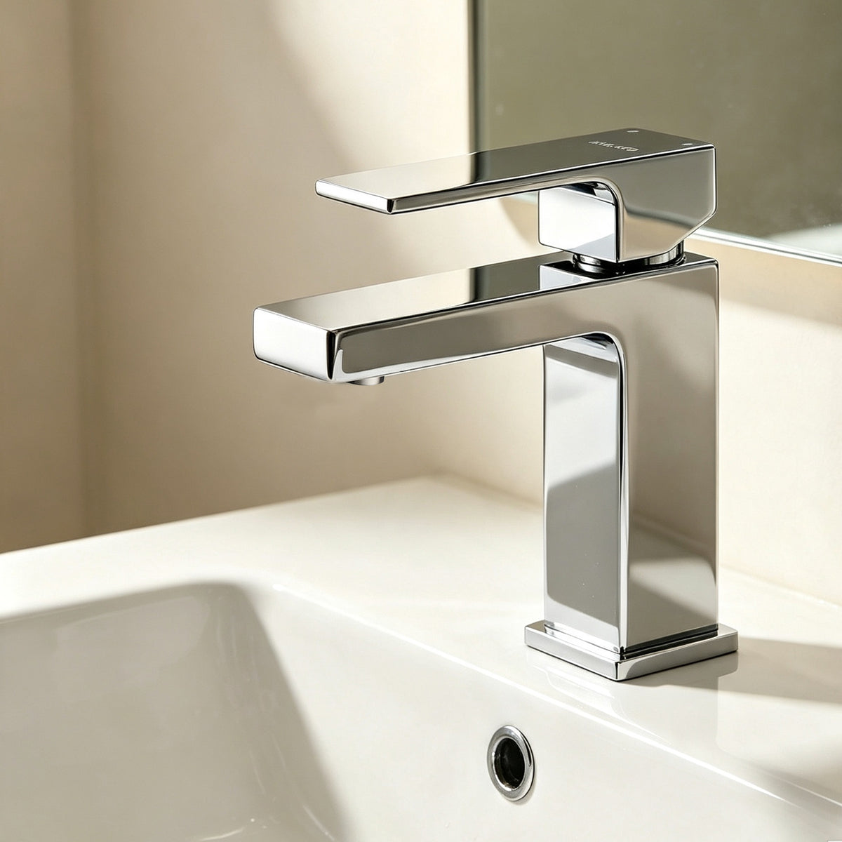 16401QT Single Handle Bathroom Faucet